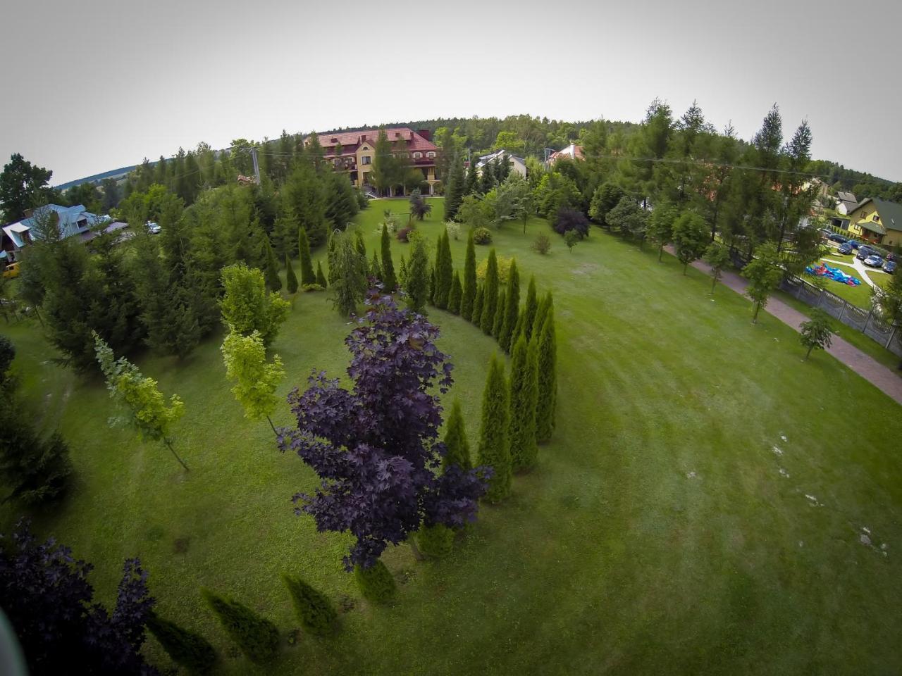 Hotel Antoni โทมาสโชว ลูเบลสกี ภายนอก รูปภาพ